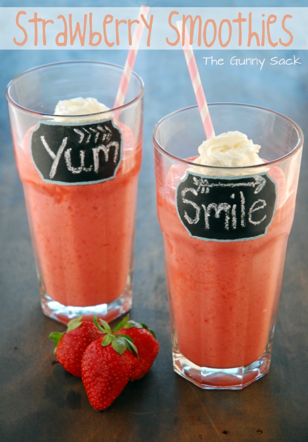 Easy} Strawberry Smoothies Recipe - The Gunny Sack